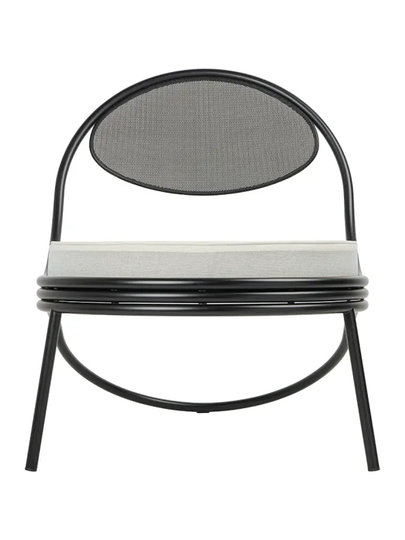 Copacabana Lounge Chair, black semi matt fra GUBI