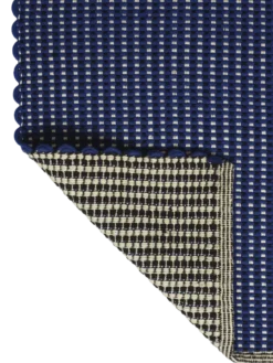 Cord ultramarine blue gulvtæppe fra Tom Dixon