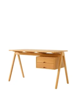 Daystak Desk RD3 fra &Tradition