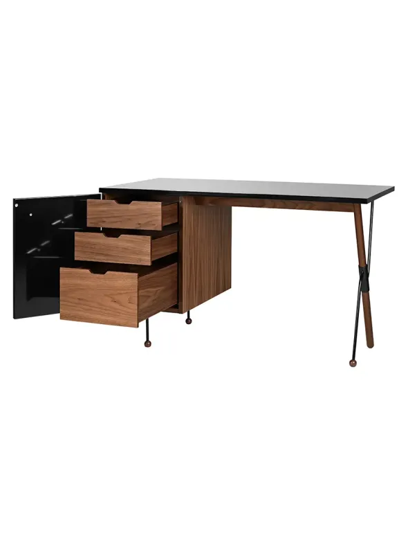 62 Desk fra GUBI