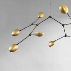 Drop Chandelier, brass fra 101 Copenhagen