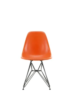 Eames Fiberglass Chair DSR, sortlakeret fra Vitra
