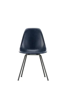 Eames Fiberglass Chair DSX, sortlakeret fra Vitra
