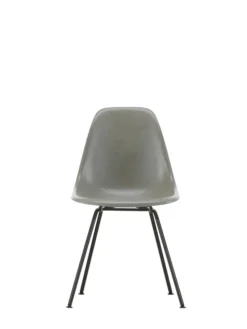 Eames Fiberglass Chair DSX, sortlakeret fra Vitra