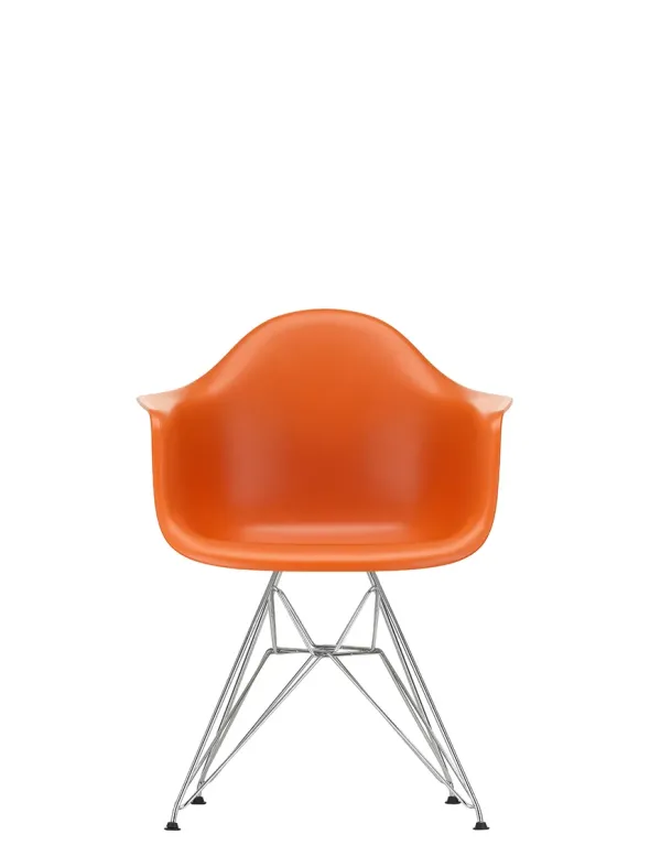 Eames Plastic Armchair DAR, forkromet fra Vitra