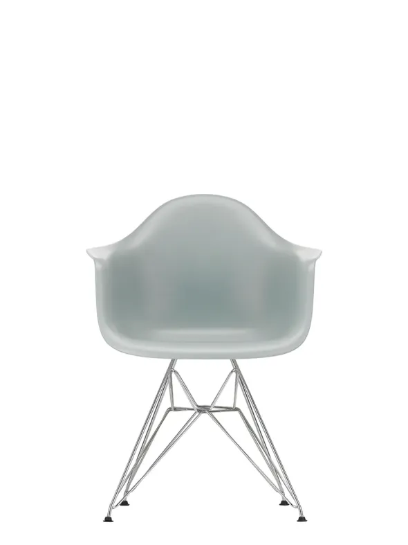 Eames Plastic Armchair DAR, forkromet fra Vitra