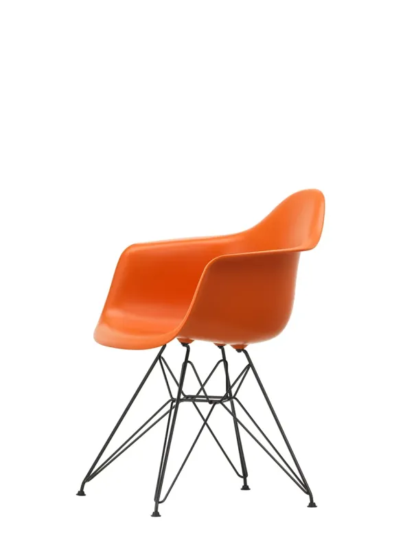 Eames Plastic Armchair DAR, sort pulverlakering fra Vitra