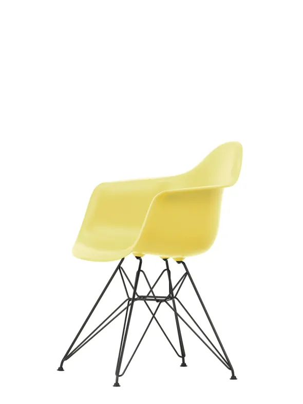 Eames Plastic Armchair DAR, sort pulverlakering fra Vitra