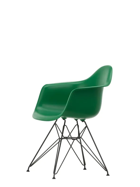 Eames Plastic Armchair DAR, sort pulverlakering fra Vitra