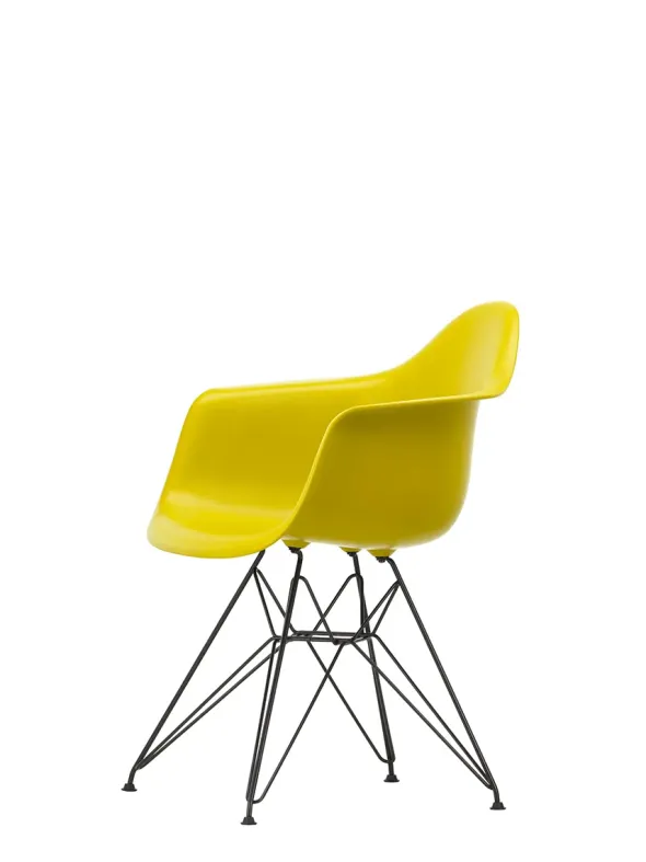 Eames Plastic Armchair DAR, sort pulverlakering fra Vitra