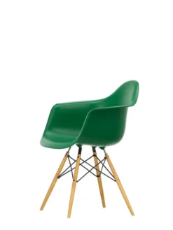 Eames Plastic Armchair DAW, ahorntræ fra Vitra