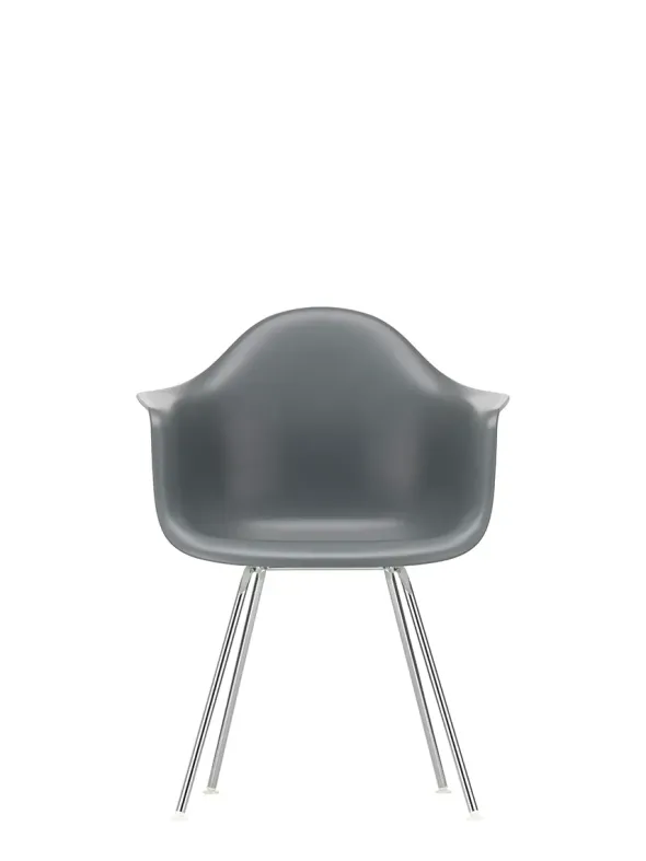 Eames Plastic Armchair DAX, forkromet fra Vitra