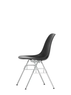 Eames Plastic Side Chair DSS-N, stabelbar fra Vitra