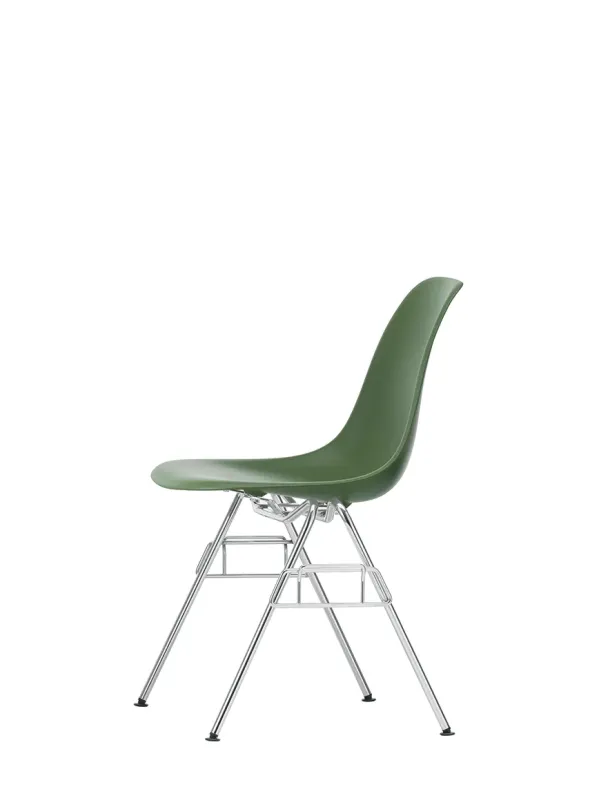 Eames Plastic Side Chair DSS-N, stabelbar fra Vitra