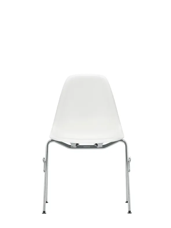 Eames Plastic Side Chair DSS-N, stabelbar fra Vitra