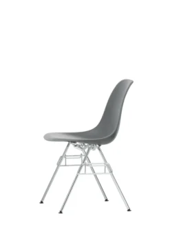 Eames Plastic Side Chair DSS, stabelbar fra Vitra
