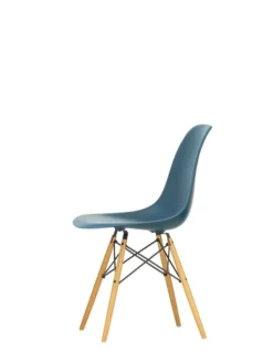 Eames Plastic Side Chair DSW, ahorntræ fra Vitra