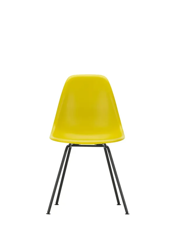 Eames Plastic Side Chair DSX, sort pulverlakeret fra Vitra