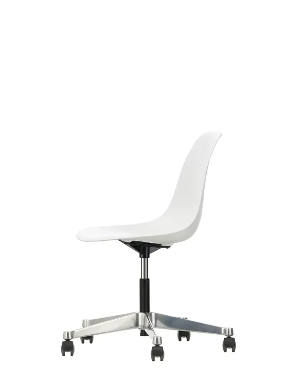 Eames Plastic Side Chair PSCC fra Vitra