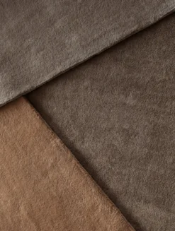 Earth Handtuft Tæppe, Taupe fra Massimo