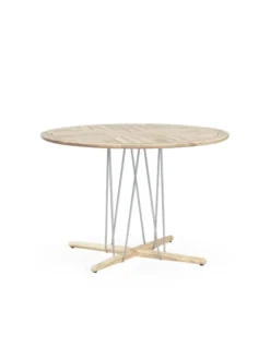 E022 Embrace havebord, Ø110 fra Carl Hansen & Søn