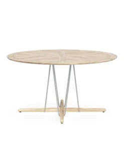 E022 Embrace havebord, Ø140 fra Carl Hansen & Søn