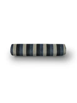 Ember Pyjamas Pillow, Ø15x74 fra Eilersen