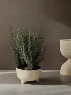 Evoke Pot, low fra Ferm Living