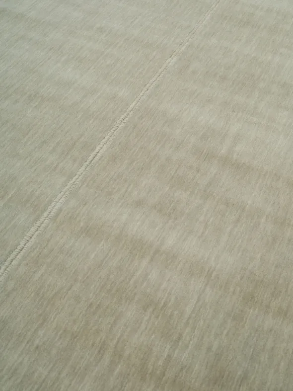 Faded Noren gulvtæppe, Moss fra Linie Design