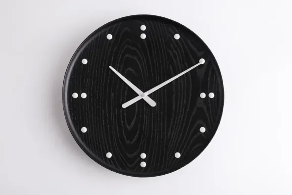FJ Clock af Finn Juhl