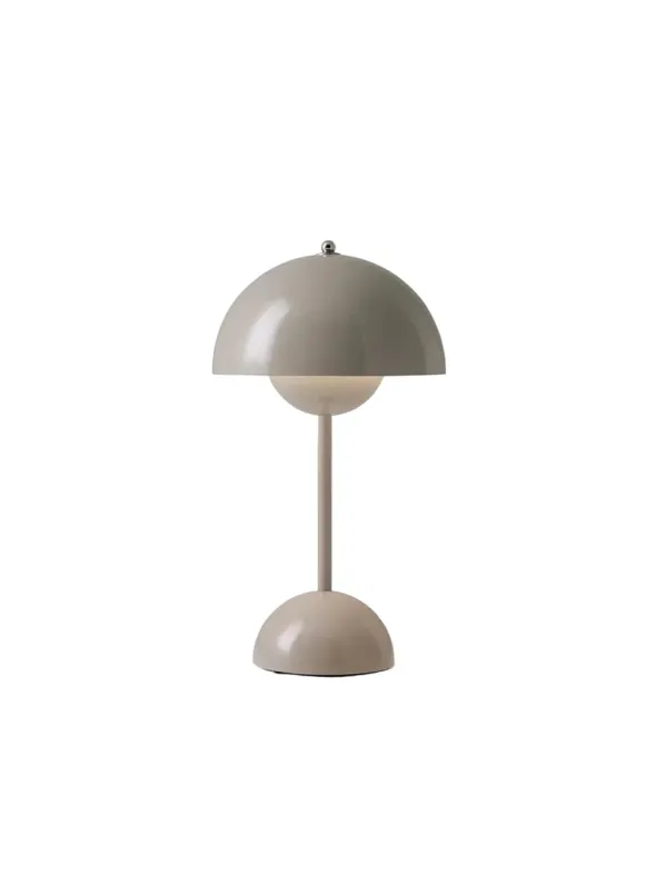 Flowerpot VP9 portable bordlampe af Verner Panton