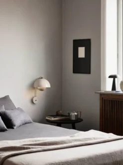 Flowerpot VP8 Væglampe af Verner Panton