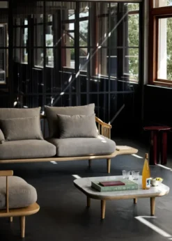 Fly Sofa m. Sidebord SC3 fra &Tradition