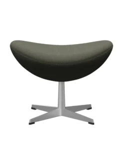 3127 Fodskammel til Ægget af Arne Jacobsen stofgr. 1