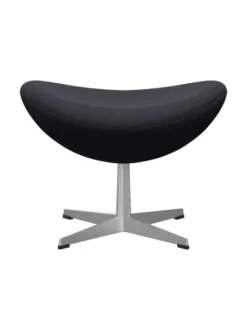 3127 Fodskammel til Ægget af Arne Jacobsen stofgr. 1