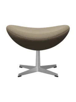 3127 Fodskammel til Ægget af Arne Jacobsen stofgr. 1