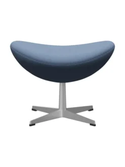 3127 Fodskammel til Ægget af Arne Jacobsen stofgr. 1