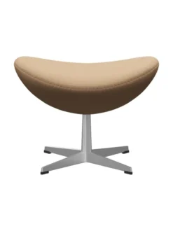 3127 Fodskammel til Ægget af Arne Jacobsen stofgr. 1