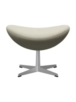 3127 Fodskammel til Ægget af Arne Jacobsen stofgr. 1