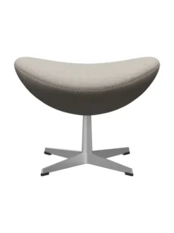 3127 Fodskammel til Ægget af Arne Jacobsen stofgr. 1