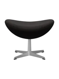 3127 Fodskammel til Ægget af Arne Jacobsen stofgr. 1