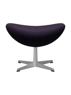 3127 Fodskammel til Ægget af Arne Jacobsen stofgr. 1