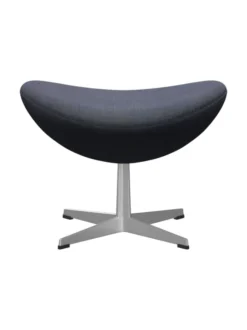 3127 Fodskammel til Ægget af Arne Jacobsen stofgr. 1