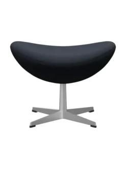 3127 Fodskammel til Ægget af Arne Jacobsen stofgr. 2