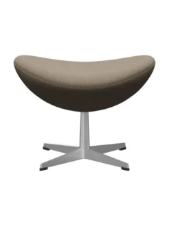3127 Fodskammel til Ægget af Arne Jacobsen stofgr. 2