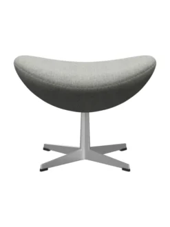 3127 Fodskammel til Ægget af Arne Jacobsen stofgr. 2