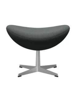 3127 Fodskammel til Ægget af Arne Jacobsen stofgr. 2