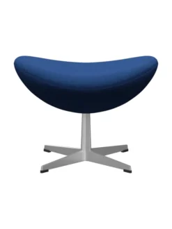 3127 Fodskammel til Ægget af Arne Jacobsen stofgr. 2