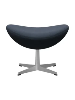 3127 Fodskammel til Ægget af Arne Jacobsen stofgr. 2