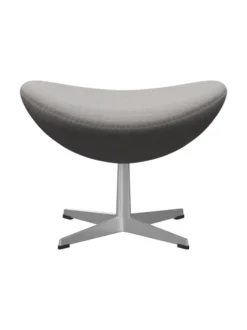 3127 Fodskammel til Ægget af Arne Jacobsen stofgr. 2